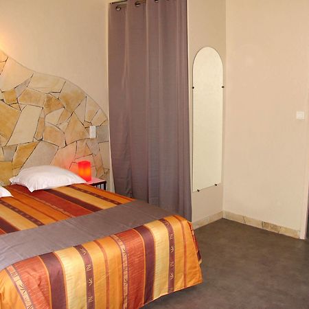 Hotel Et Studios Les Amandiers Saint-Raphaël Eksteriør bilde